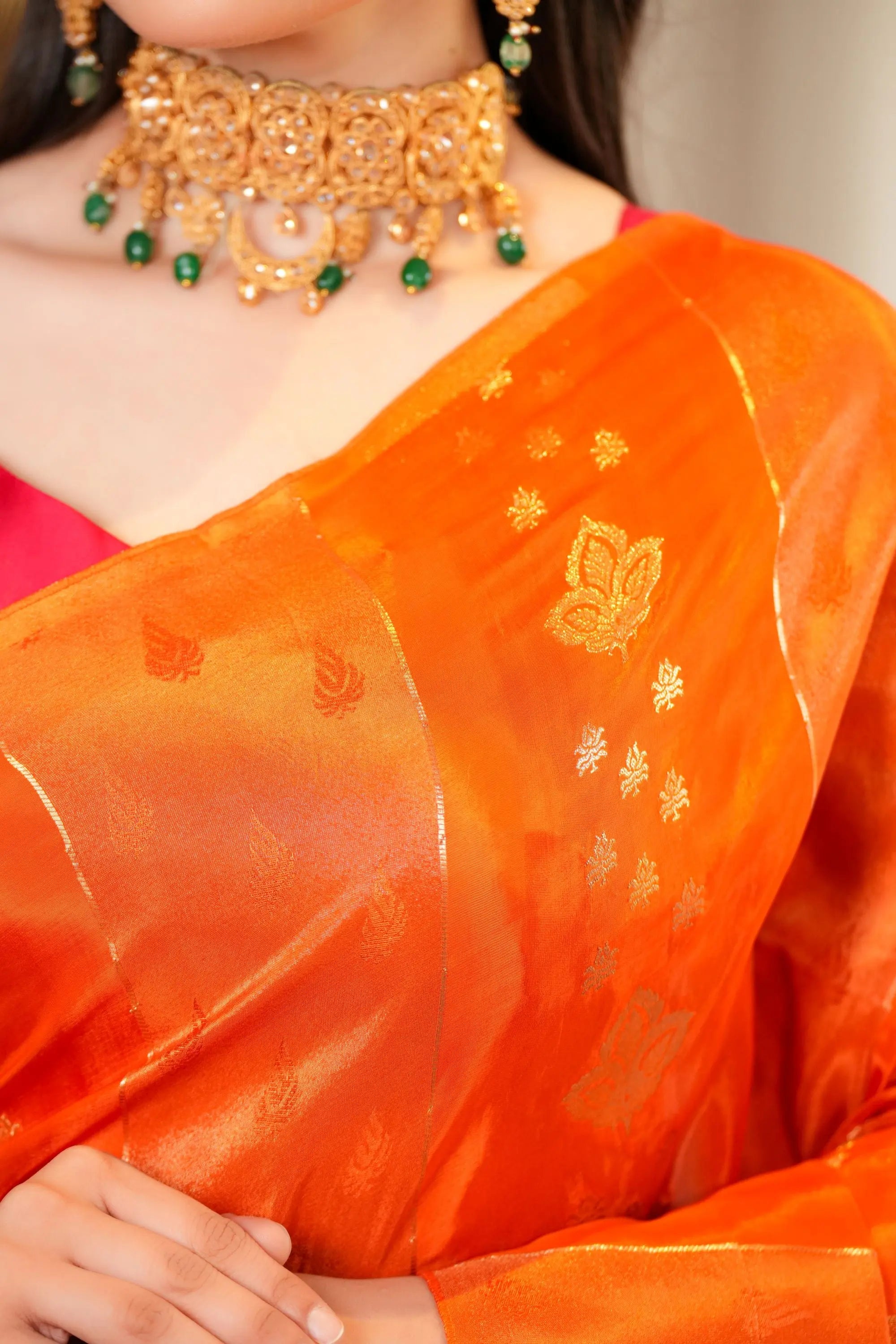 Image of Vyomi: Silk blend saree with contrast blouse piece Sathiraa Sarees