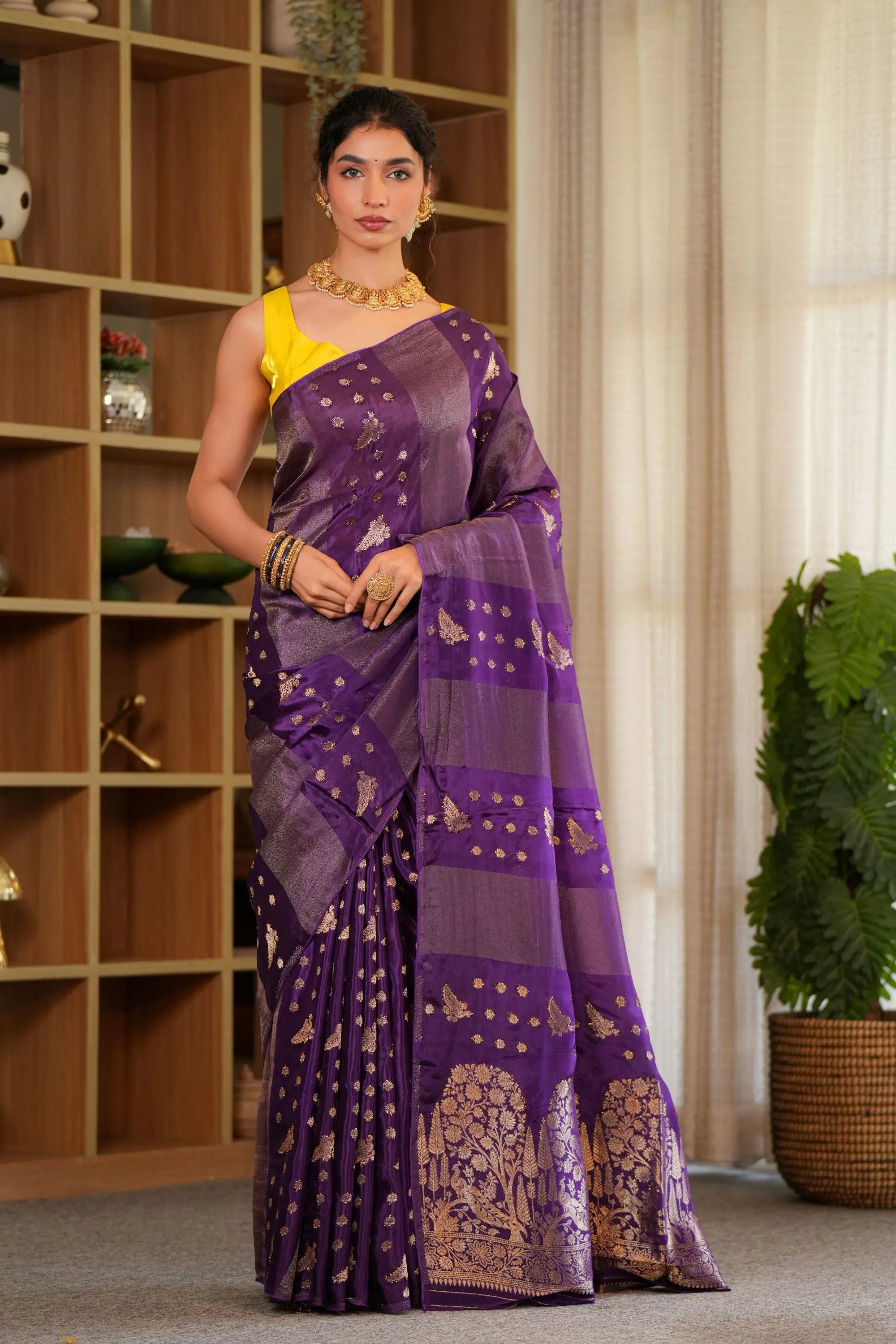 Image of Iara: Silk blend saree with contrast blouse piece Sathiraa Sarees