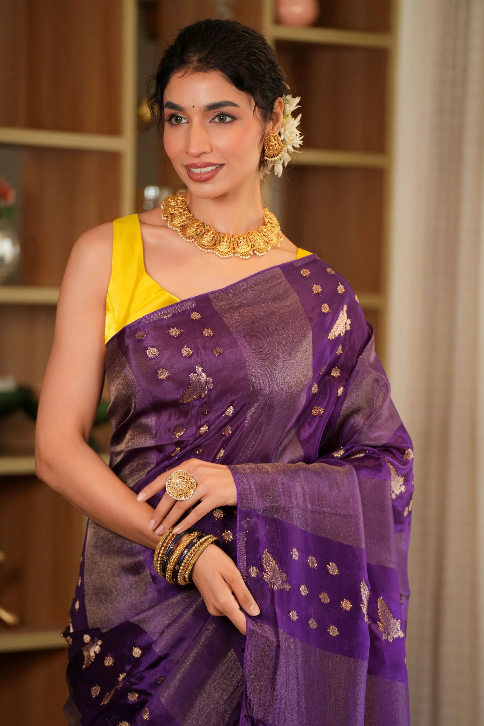 Image of Iara: Silk blend saree with contrast blouse piece Sathiraa Sarees