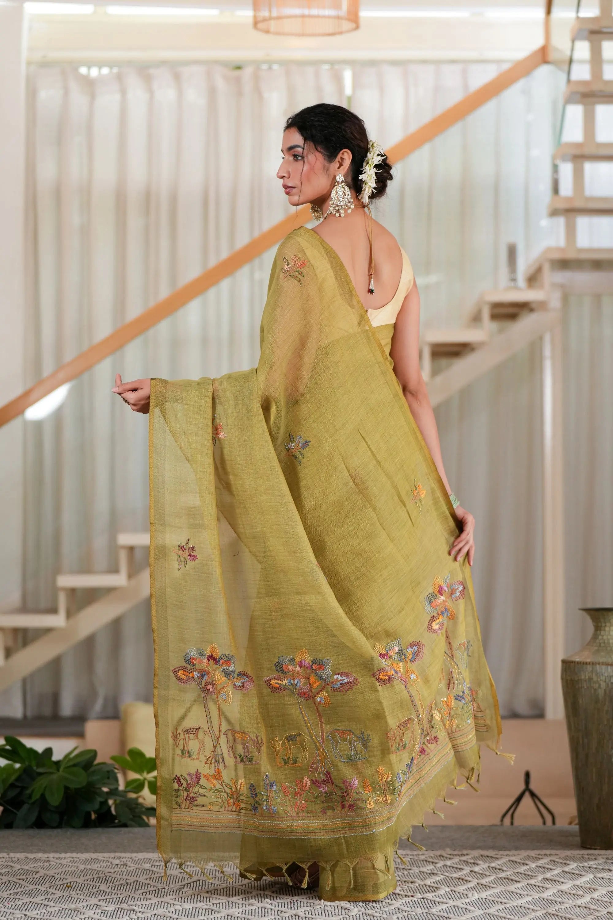 Image of Rajshri Sathiraa Sarees