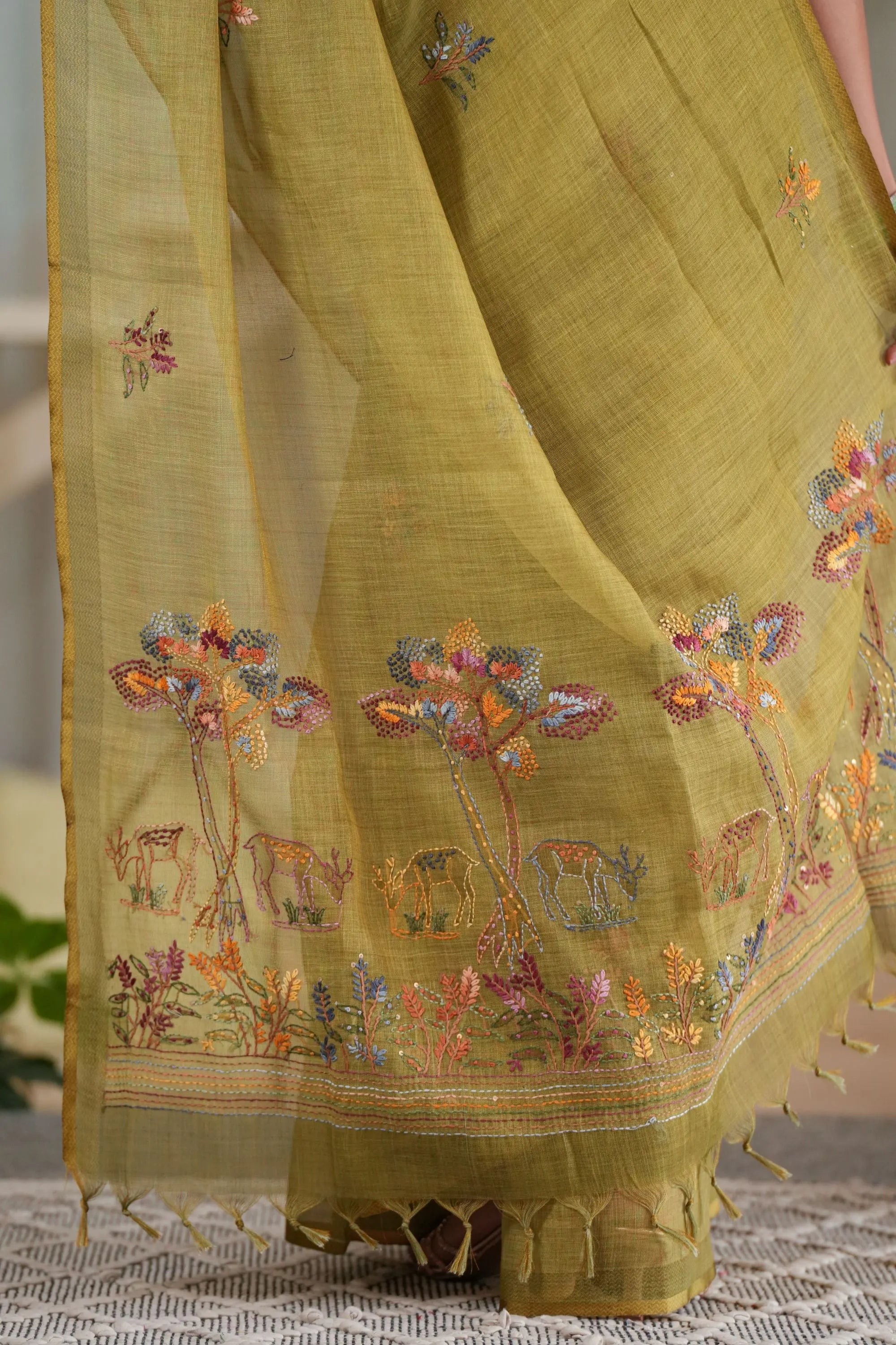 Image of Rajshri Sathiraa Sarees