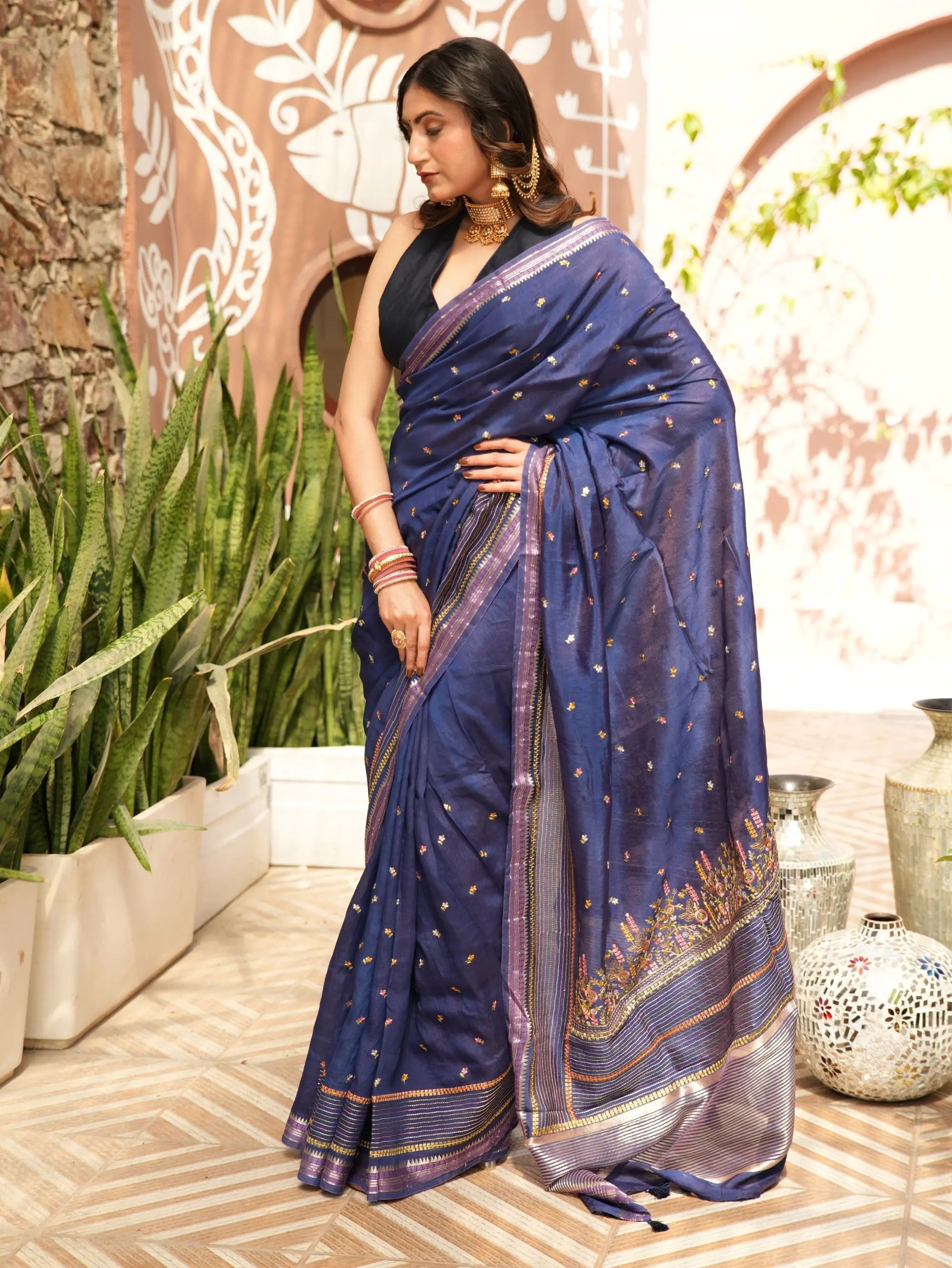 Image of Chitra Sathiraa Sarees