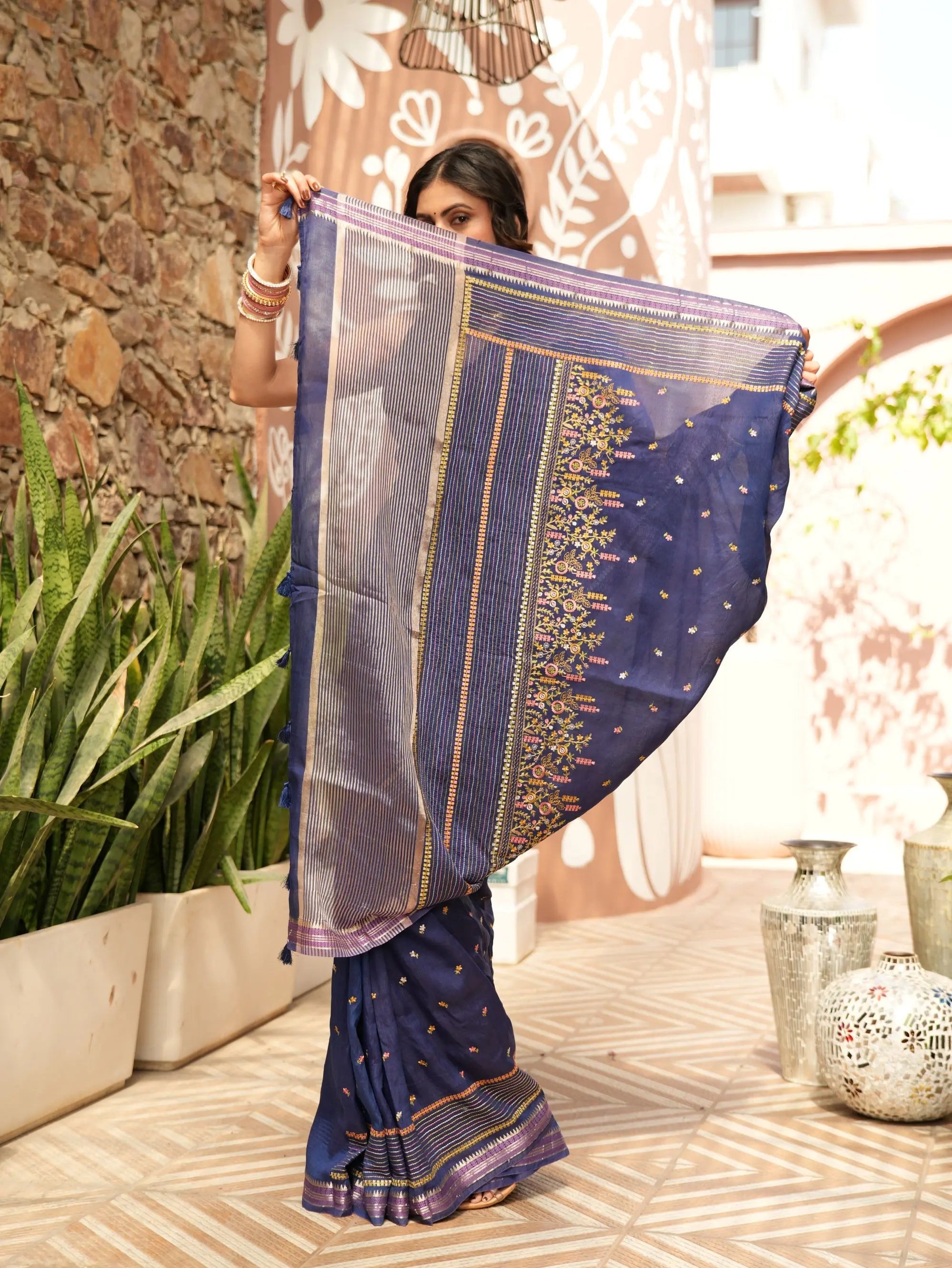 Image of Chitra Sathiraa Sarees