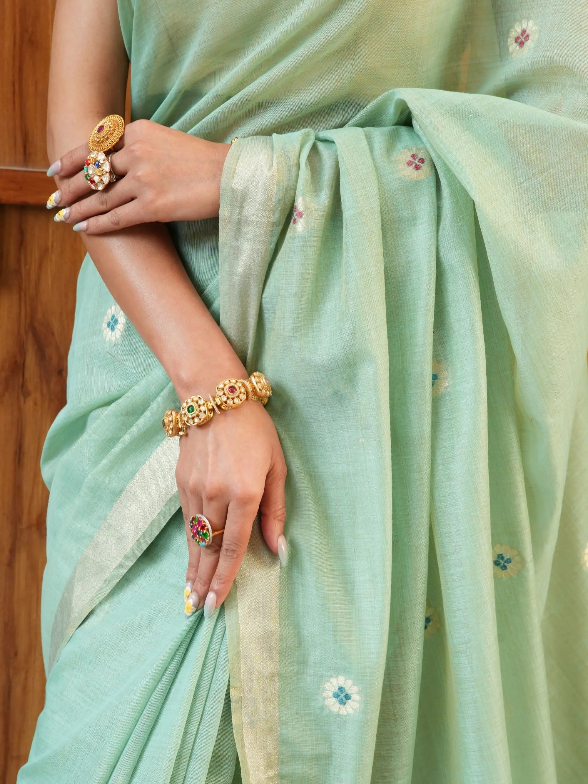 Image of Chitra Sathiraa Sarees