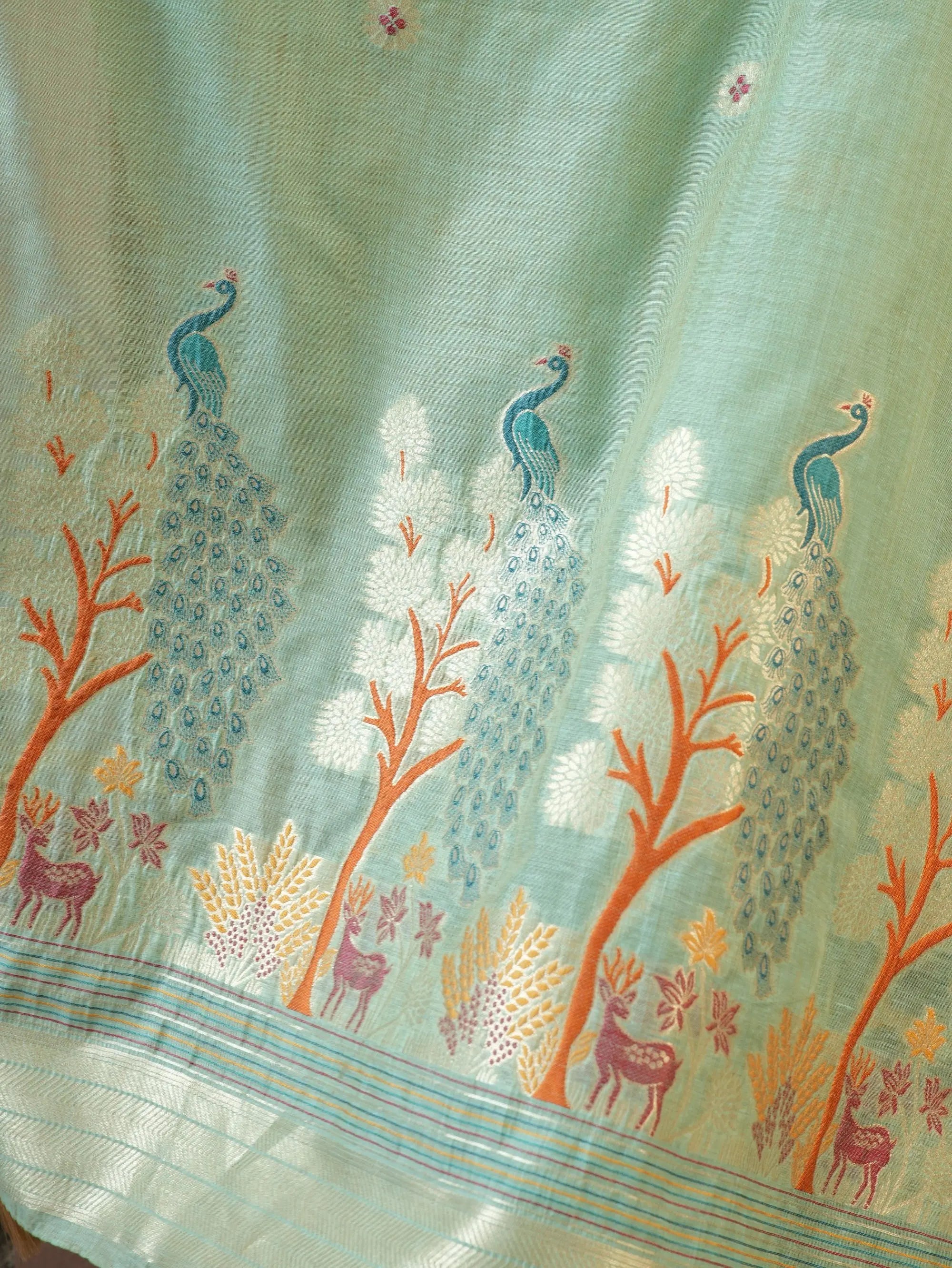 Image of Chitra Sathiraa Sarees