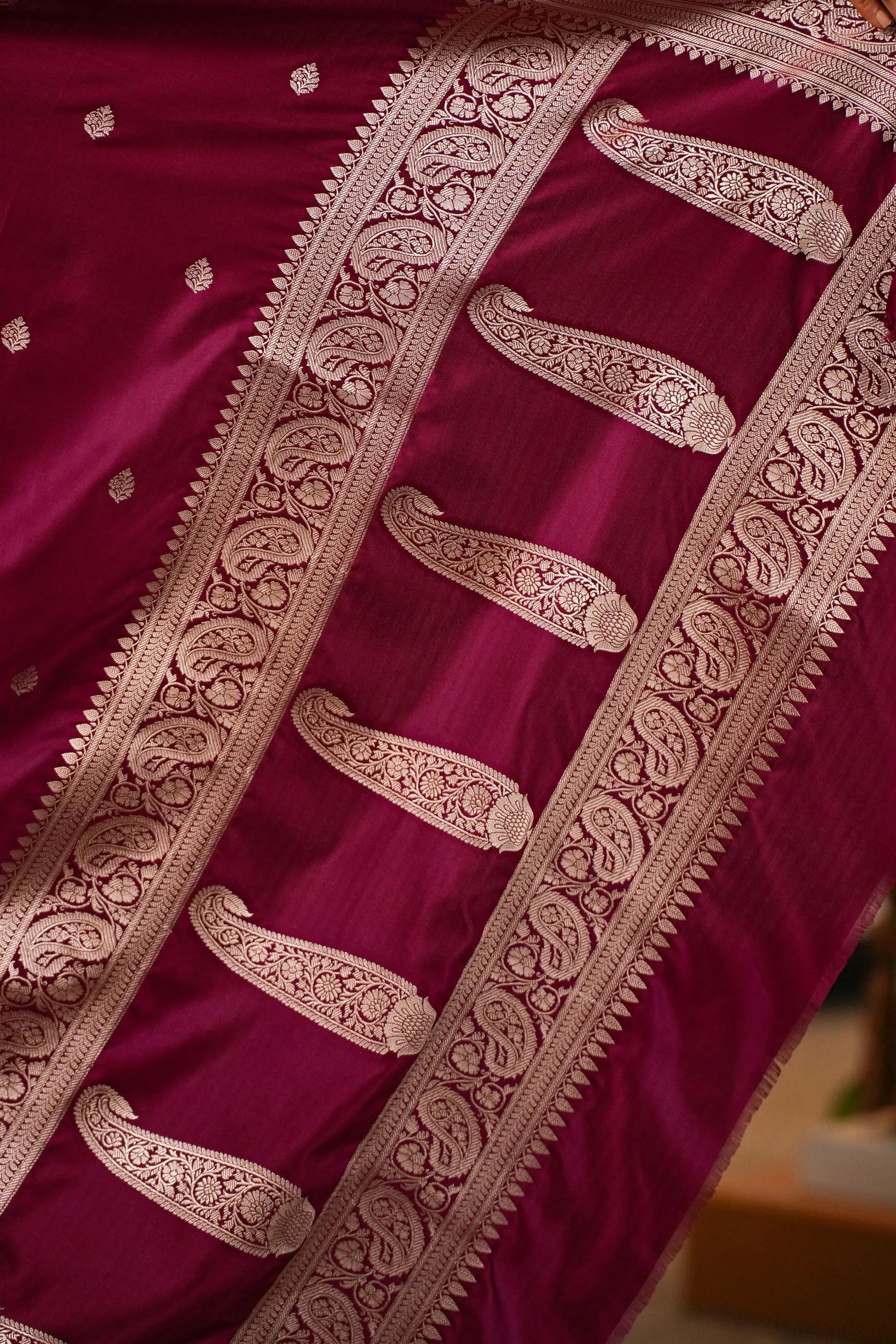 Image of Vaidehi : Maroon Mashru Silk Bananasi saree Sathiraa Sarees