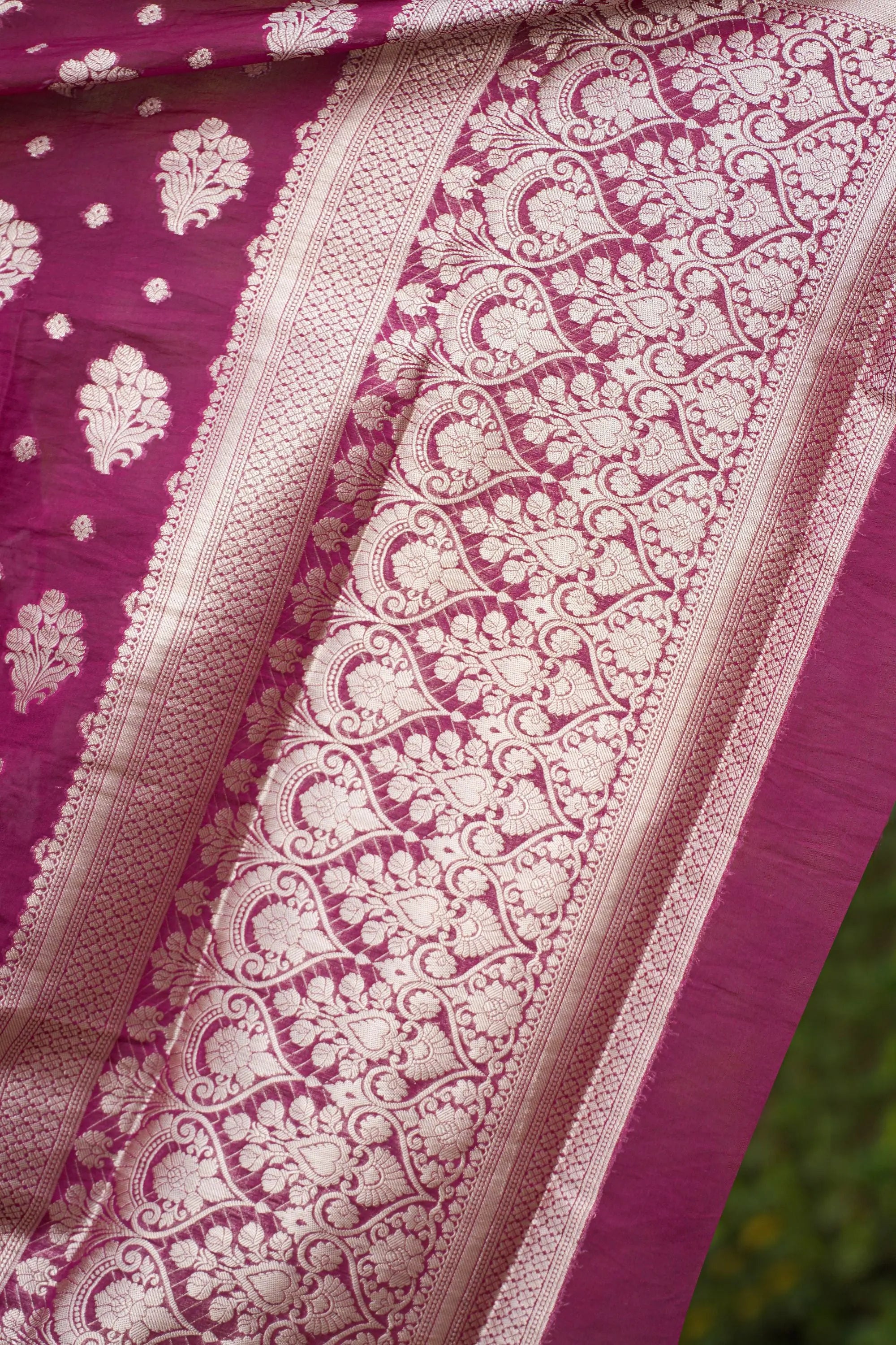 Image of Naira : Woven Design Zari Silk Blend in Heavy Banarsi Sathiraa Sarees