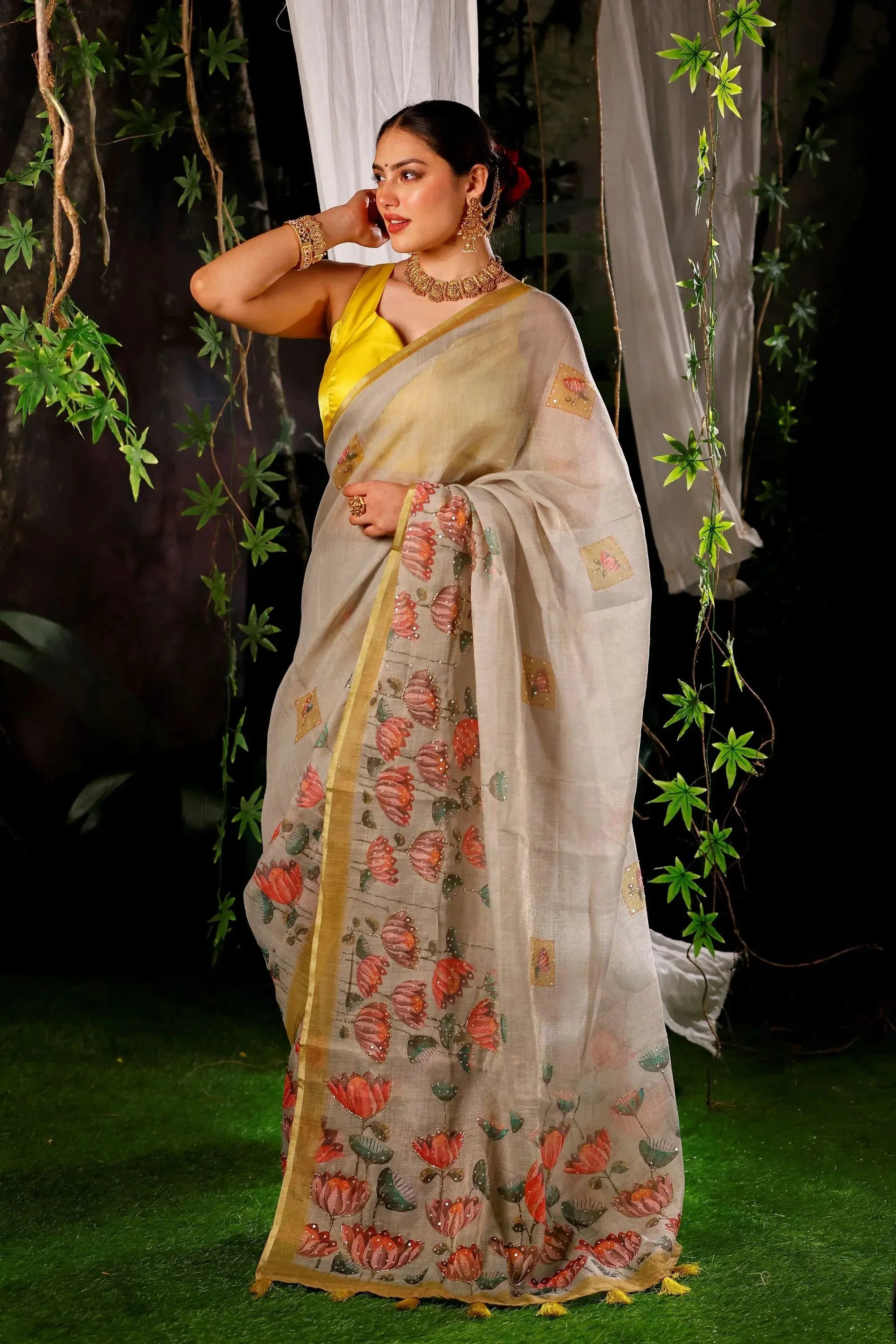 Image of Noira Sathiraa Sarees